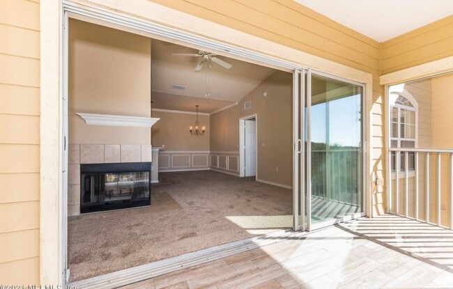 Building Photo - 275 Old Village Center Cir