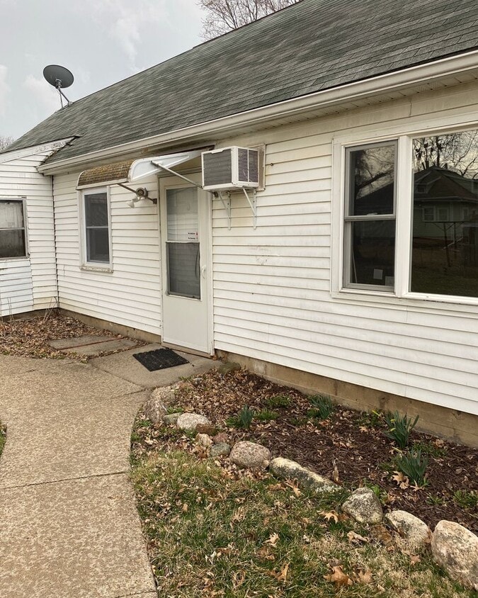Foto principal - 708 W 1st Ave