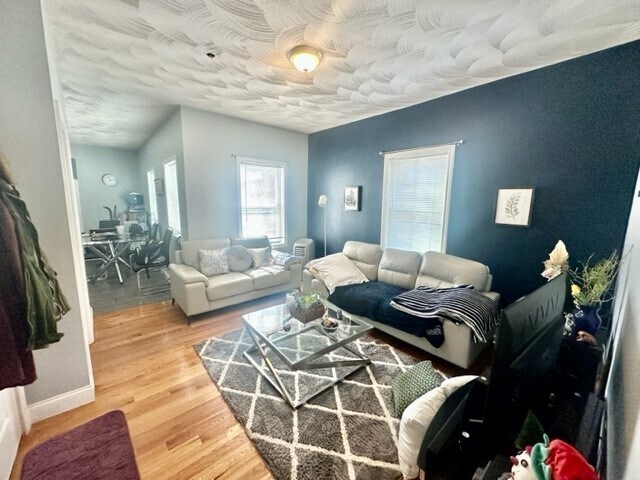 Primary Photo - 125 Bow St