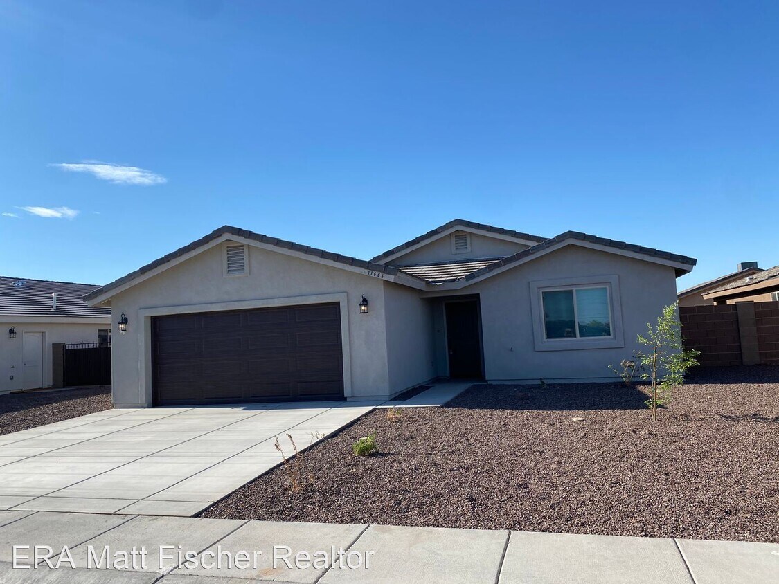 Primary Photo - 4 br, 2 bath House - 11665 E 33rd Pl