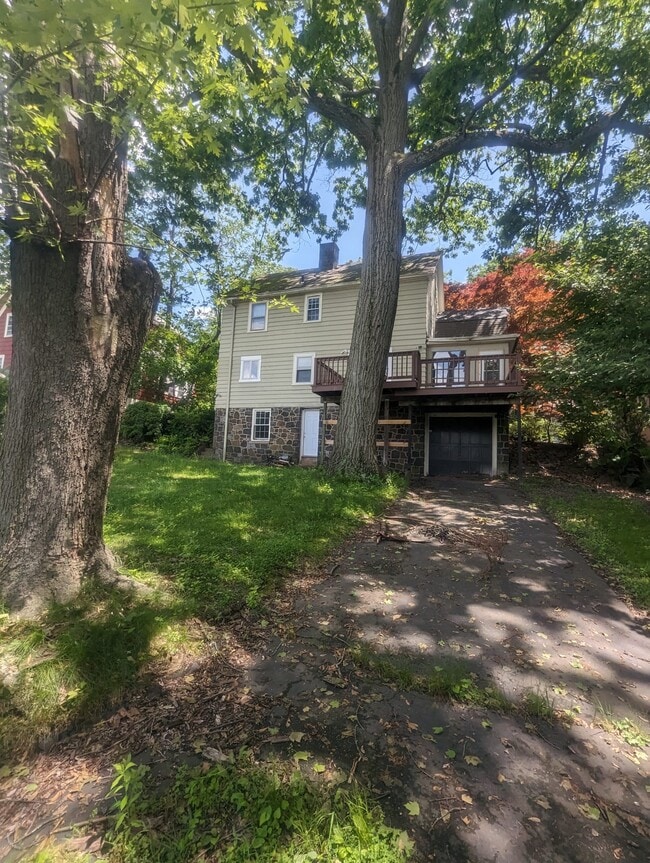 Building Photo - 1634 Ella T Grasso Blvd