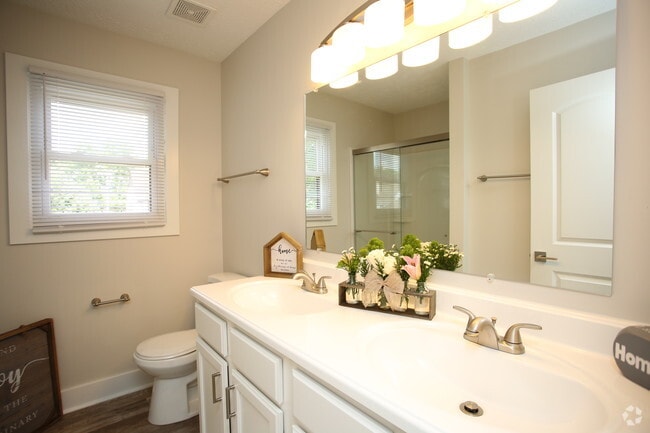 Bathroom - Turkey Run Village