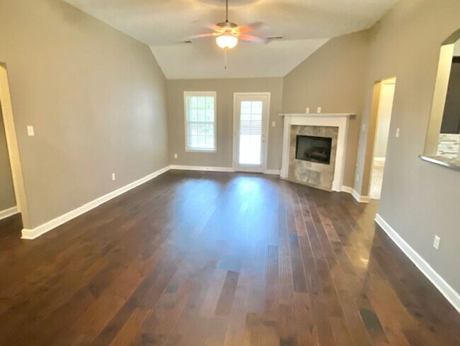 Foto del edificio - WoodsonDrive8114