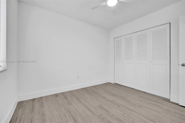 Foto del edificio - 1530 SW 2nd St