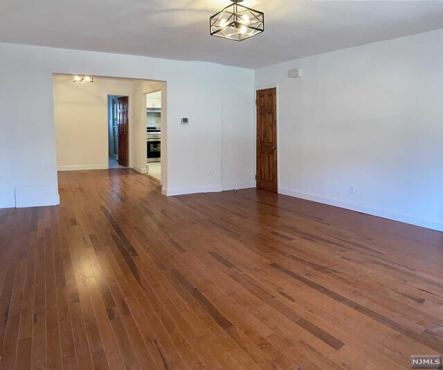 Building Photo - 308 E Palisades Blvd