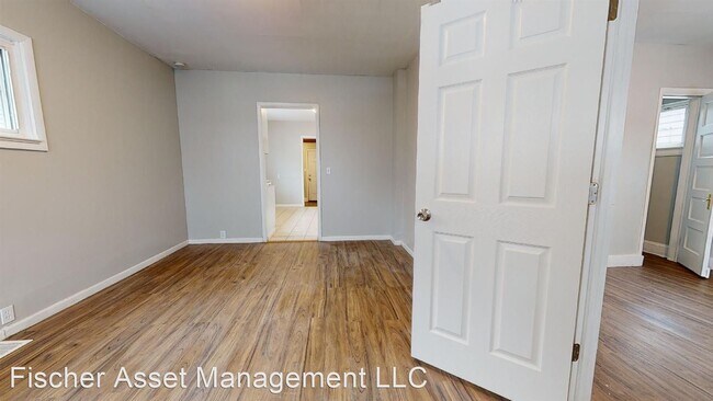 Building Photo - 3 br, 1 bath House - 2505 Tate Ave.