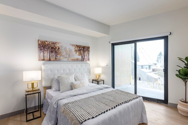 Building Photo - The Nines