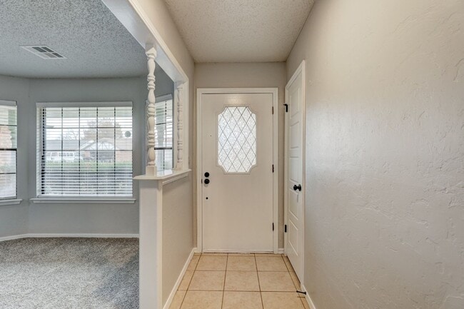 Photo - For Lease: Large updated home in Moore! Storm Shelter included!