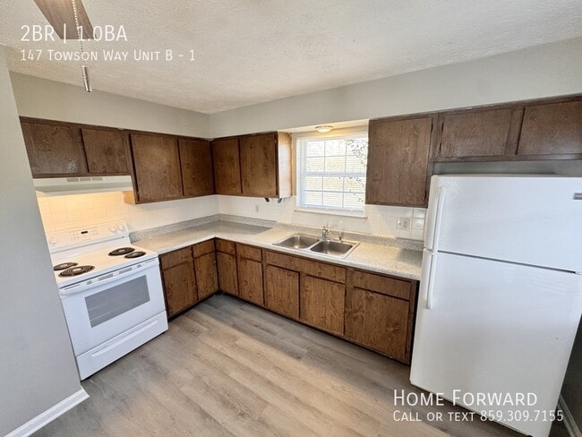 Building Photo - 147 Towson Way