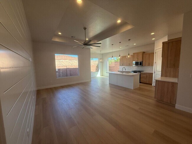 Foto del edificio - Brand New 4 Bedroom Home!!