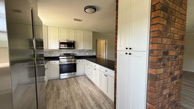 Foto del edificio - 9424 Hurricane Rd