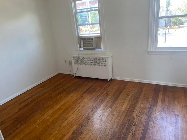 Foto del edificio - 2521 Benning Rd NE