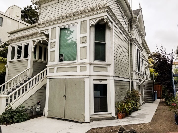Primary Photo - 1466 Hopkins St