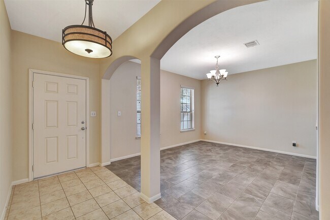 Foto del edificio - 15103 Sun Glaze Ct