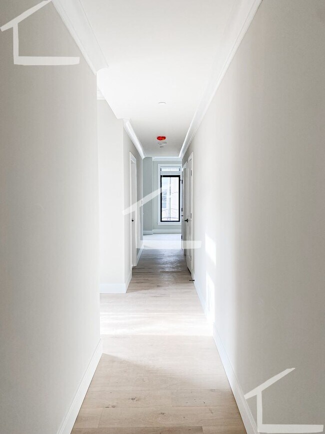 Building Photo - No Brokers Fee, No Security Deposit, New C...