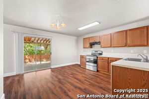 Foto del edificio - 9907 Amber Breeze