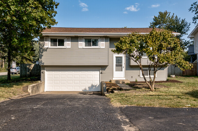 Foto del edificio - 1N485 County Farm Rd