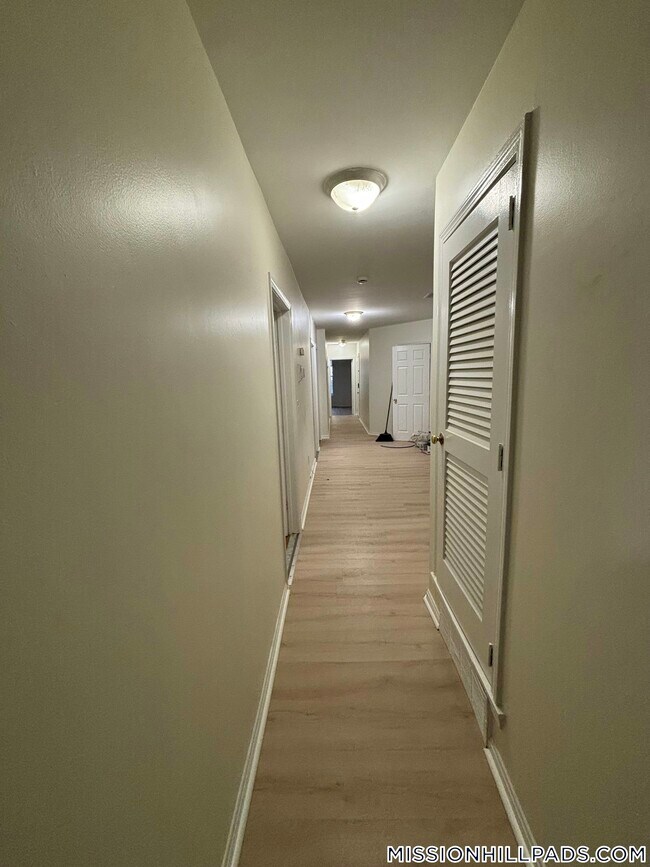 Foto del edificio - 1460 Tremont St