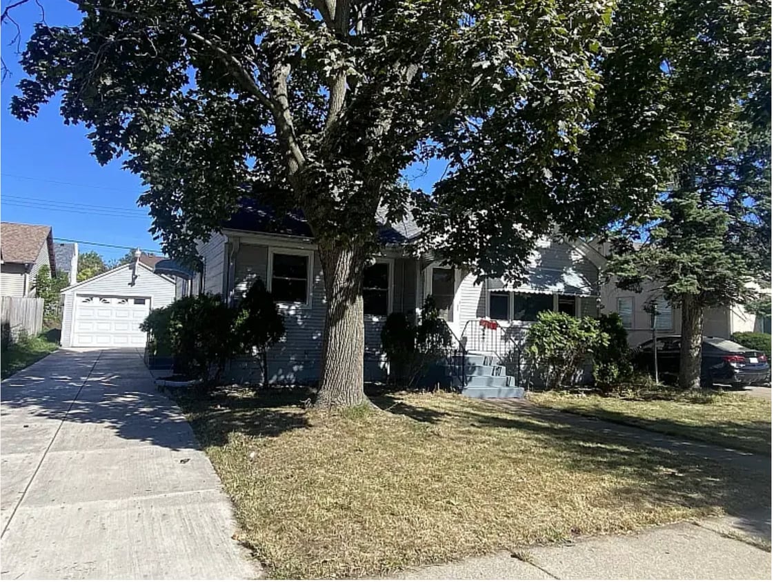 Primary Photo - 1033 Blair Ave