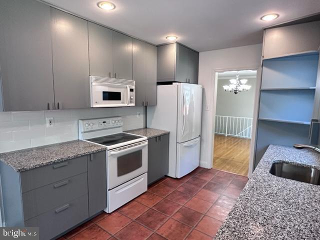 Primary Photo - 2112 Rockingham St