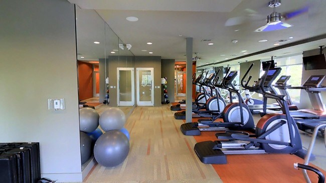 Moda Apartments Dallas Tx Fitness Center Moda