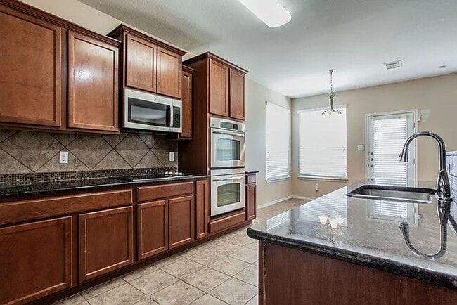Building Photo - 5BD/3BA IN KILLEEN TX