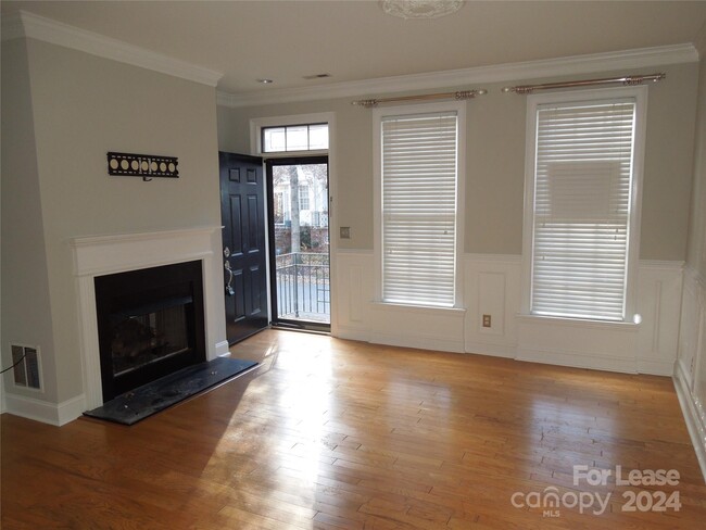 Building Photo - 13936 Cinnabar Pl
