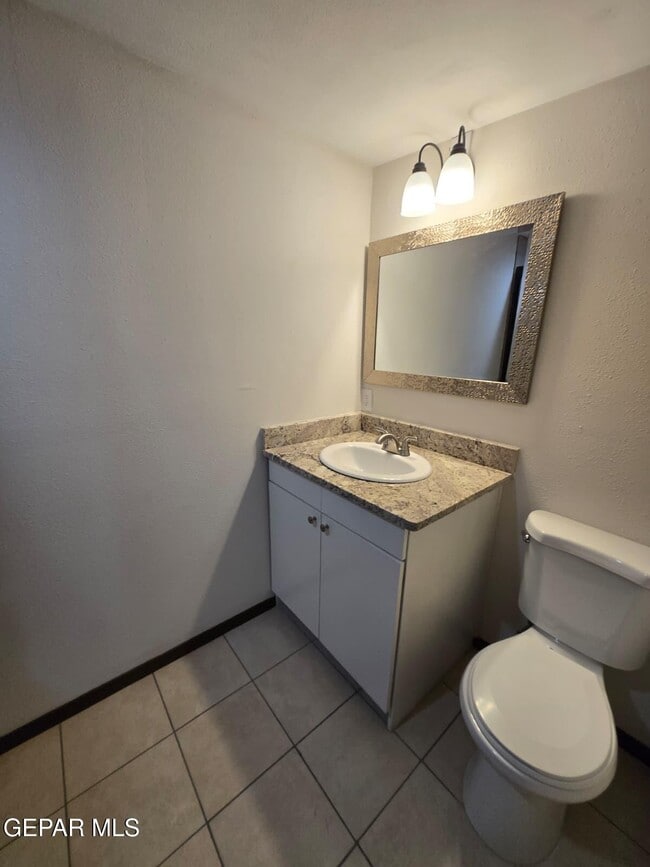 Foto del edificio - 815 Tays St