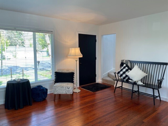 Building Photo - 9630 Bridgeport Way SW