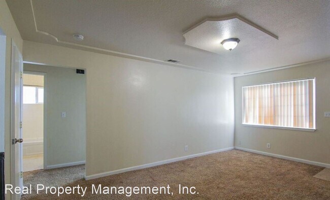 Building Photo - 2 br, 1 bath House - 3250 Camellia St