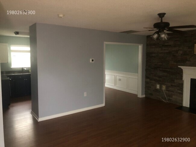 Building Photo - 1861 Baylor Dr