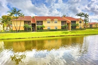 Building Photo - 1227 SW 46th Ave