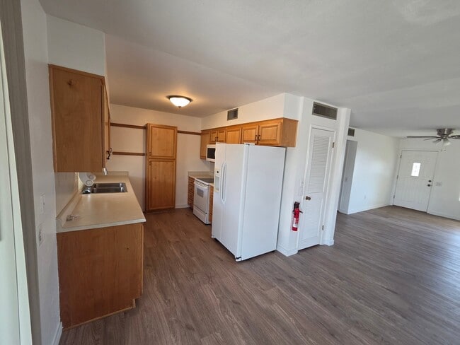 Building Photo - 10226 W Gulf Hills Dr