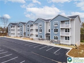 Building Photo - 948 N Front St