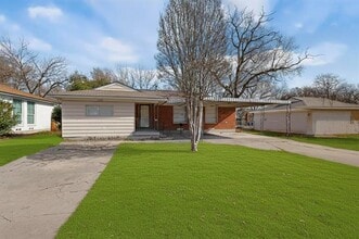 Building Photo - 11122 Stallcup Dr