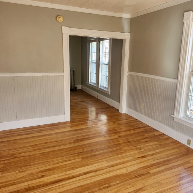 Building Photo - 50 Centre St