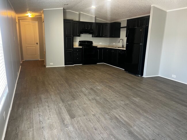 Foto del edificio - 709 N Collins Fwy