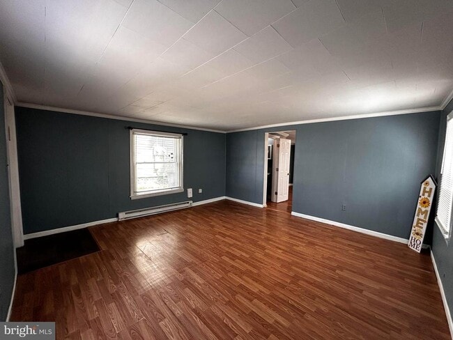 Building Photo - 308 S Raleigh St