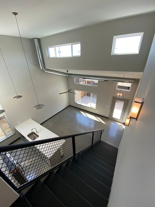 Foto del edificio - Lyndon Lofts Court