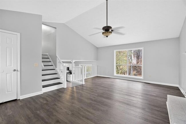 Foto del edificio - 5205 Maltdie Ct NE