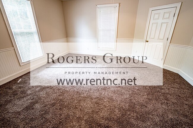 Building Photo - #279**** - 260 Charles St Duplex