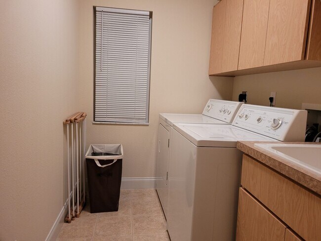 Foto del edificio - 315 E Dusty Ct