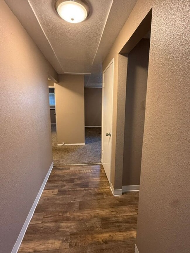 Foto del edificio - Comfortable 1 Bed / 1 Bath Steps away from EWU