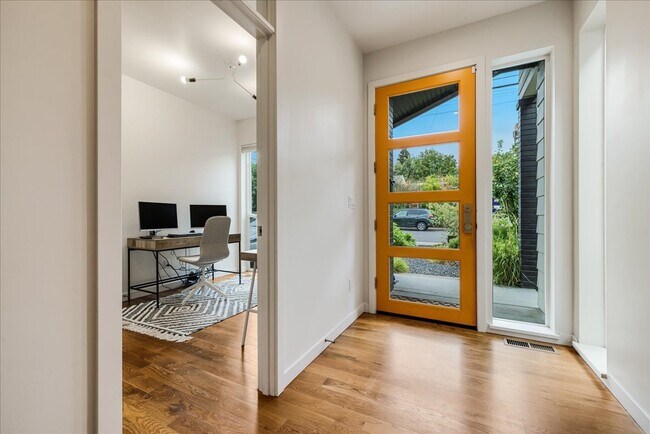 Foto del edificio - 8226 SE 19th Ave