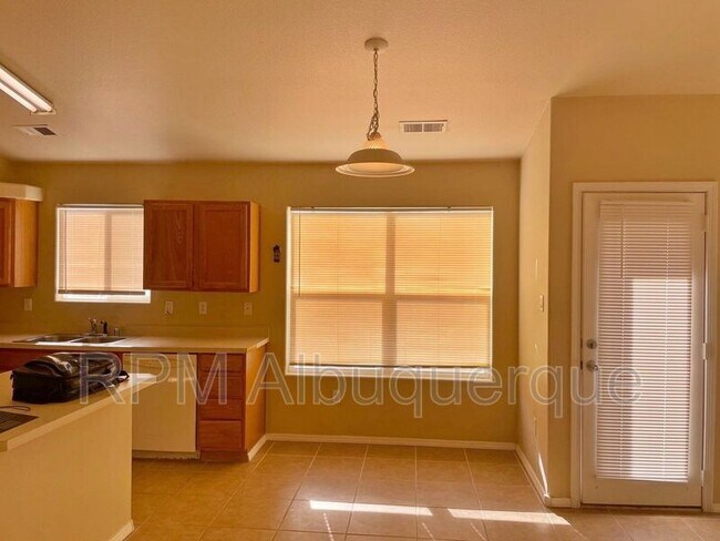 Building Photo - 2315 Iron Gate Trail SW