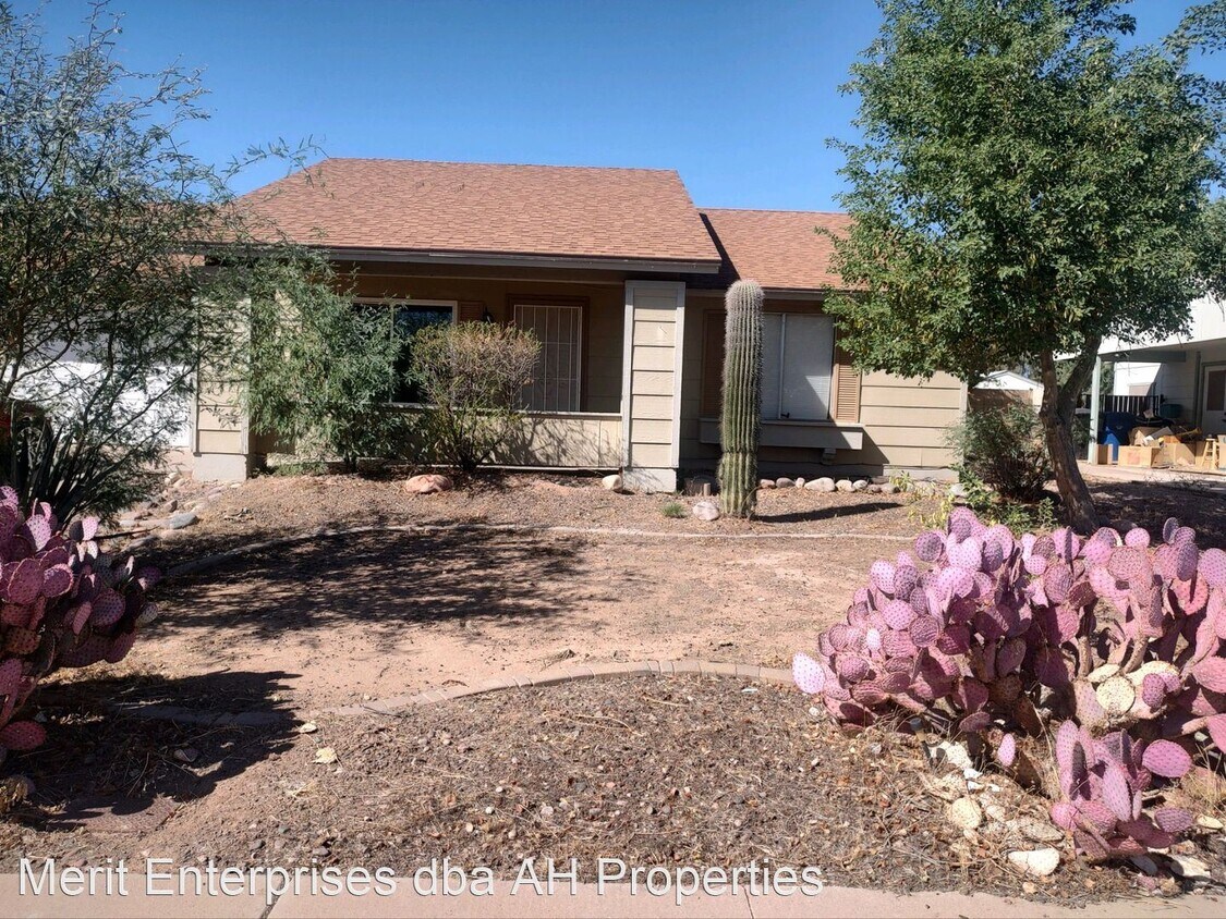 Primary Photo - 3 br, 2 bath House - 1352 N ASHLAND