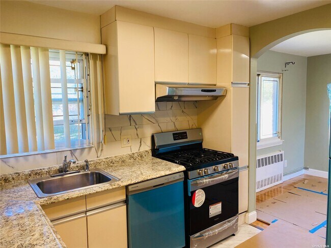 Foto del edificio - 90 Arthur Ave