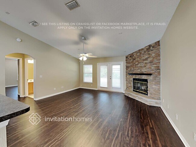 Foto del edificio - 327 John's Creek Pkwy