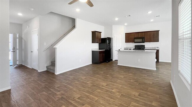 Foto del edificio - 112 Skipping Stone Ln