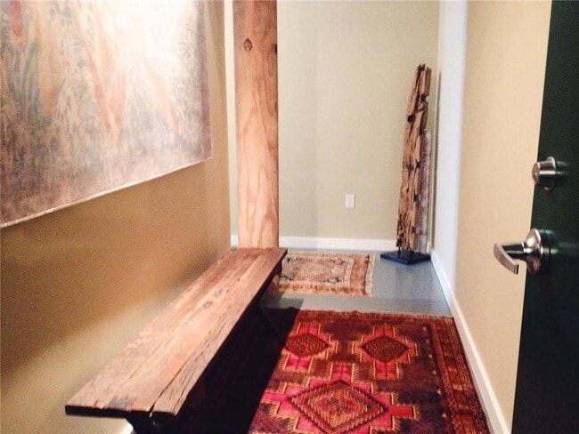 Foto del edificio - 170 Boulevard SE